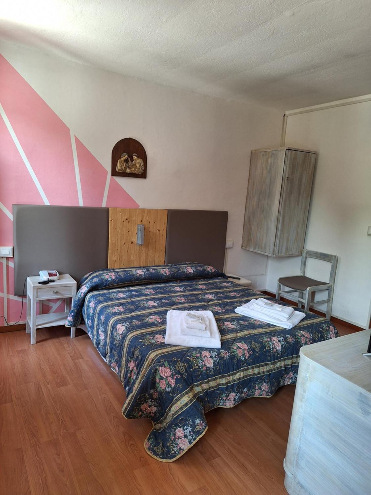 Albergo Ristorante Valsugana Primolano Exteriör bild