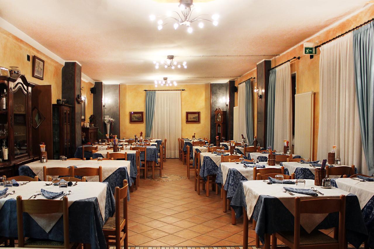 Albergo Ristorante Valsugana Primolano Exteriör bild
